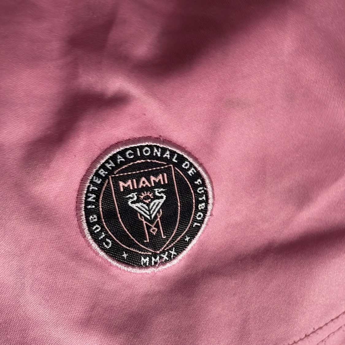 Rosa fotbollströja och shorts från Inter Miami - 2
