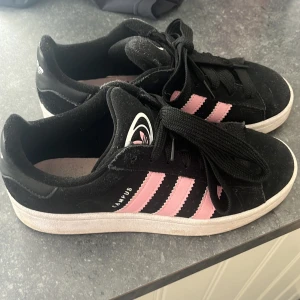 Adidas campus  - Skygga adidas campus som ej kommer till användning, väldigt lite använda 