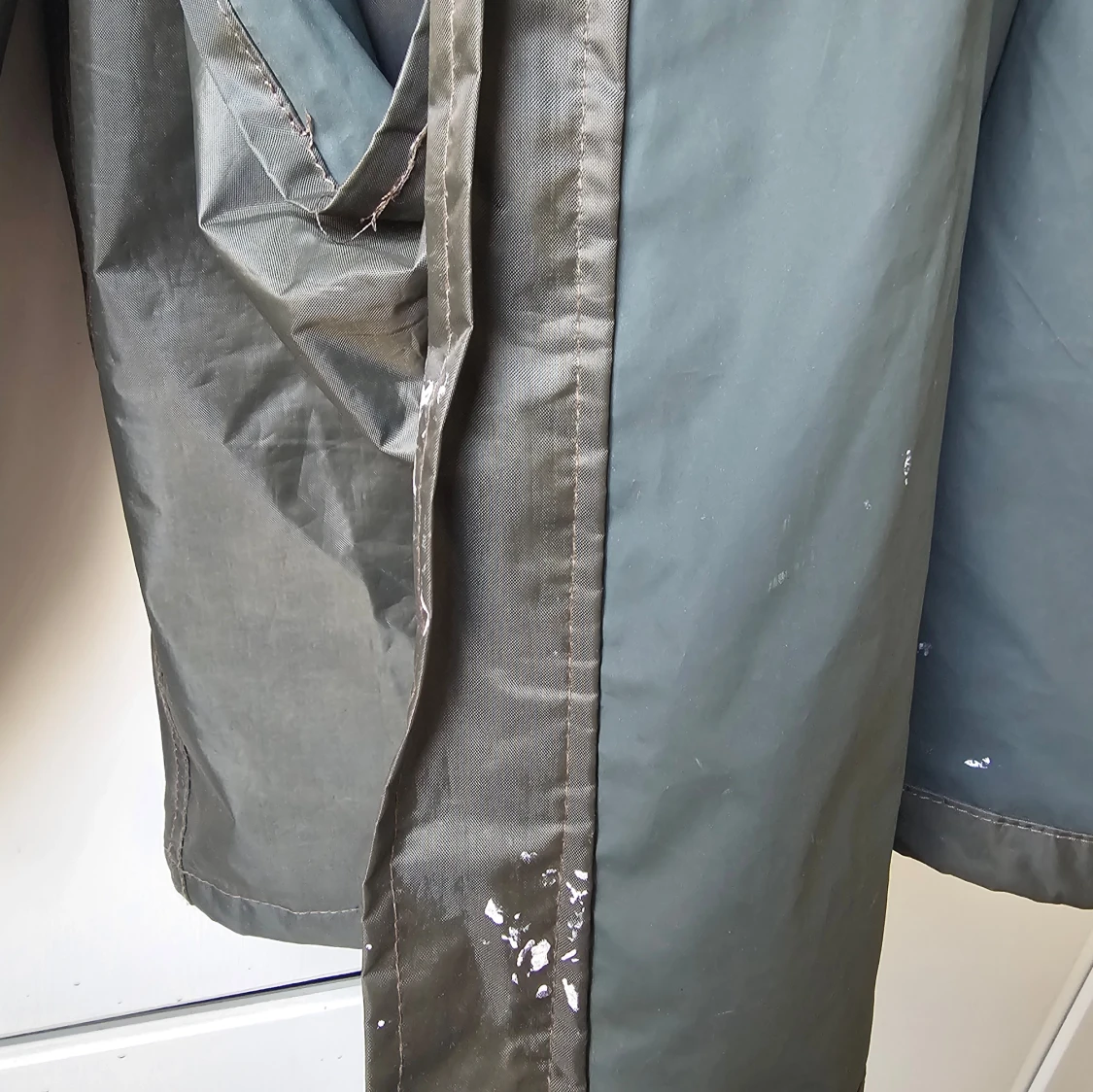Grå regnjacka i nylon - 3