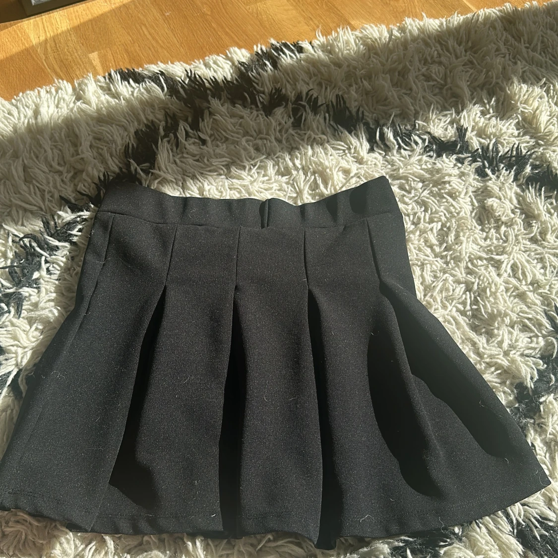 Svart kortkjol från 157 - 2