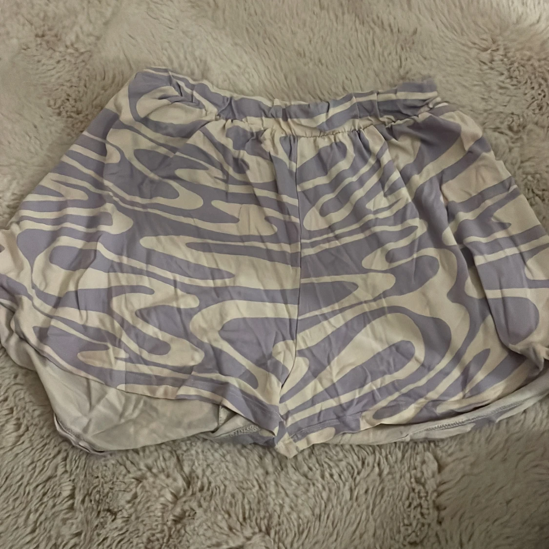 Mönstrade shorts från H&M