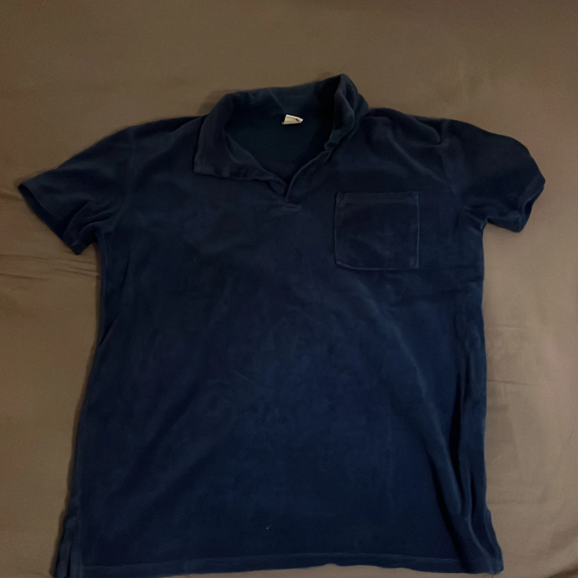 Mörkblå frotté skjorta