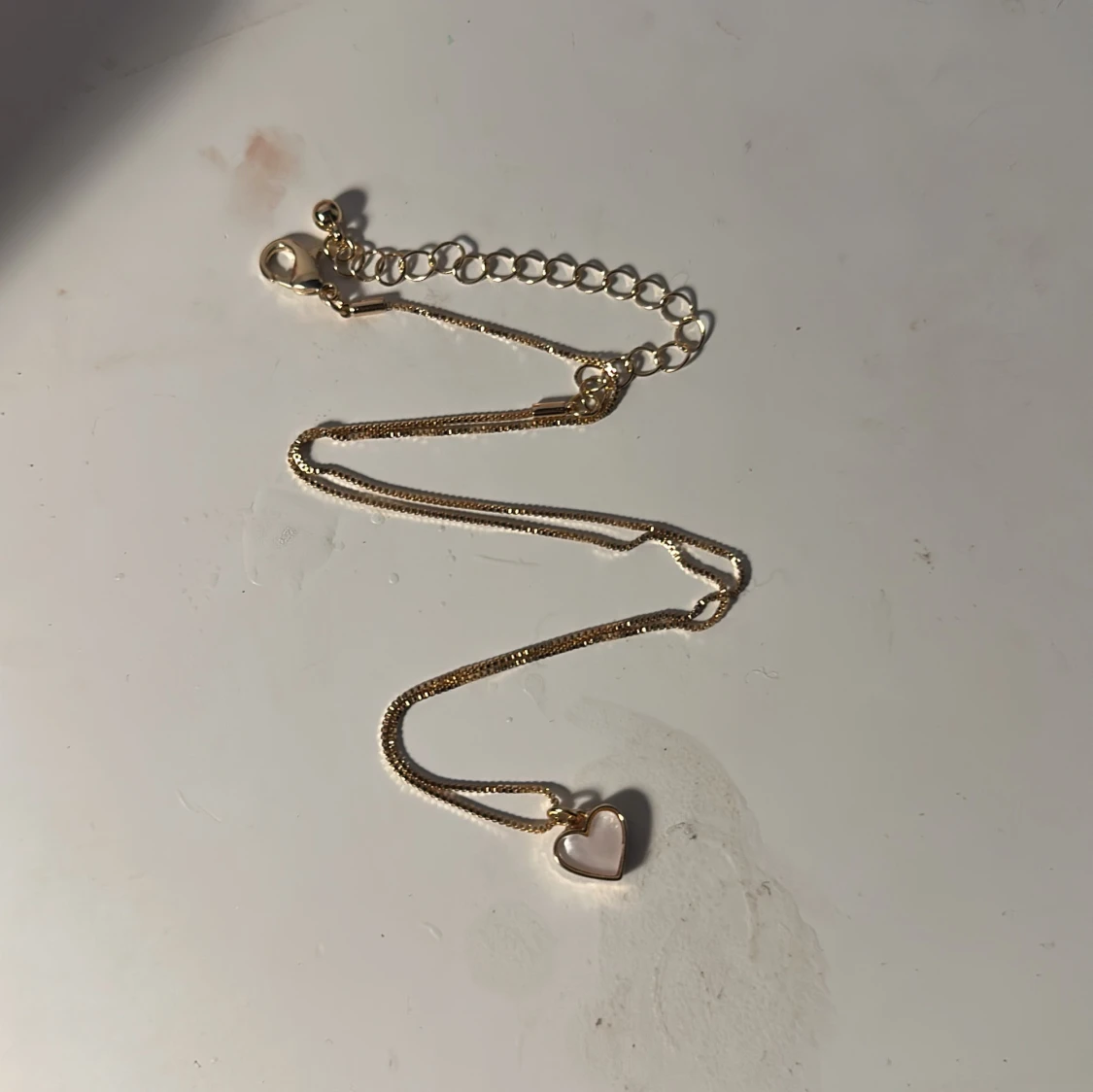 Guldhalsband med hjärthänge - 1