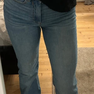JDY jeans - Ett par jätte sköna och stretchiga jeans från JDY. Jag är 155cm och det är lite för långa för mig.