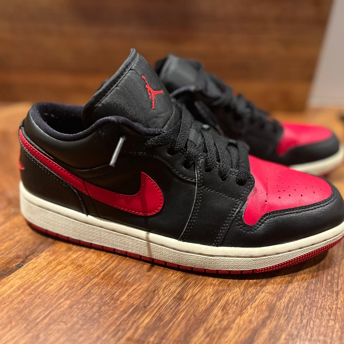 Jordan 1 low Röd svarta - 3
