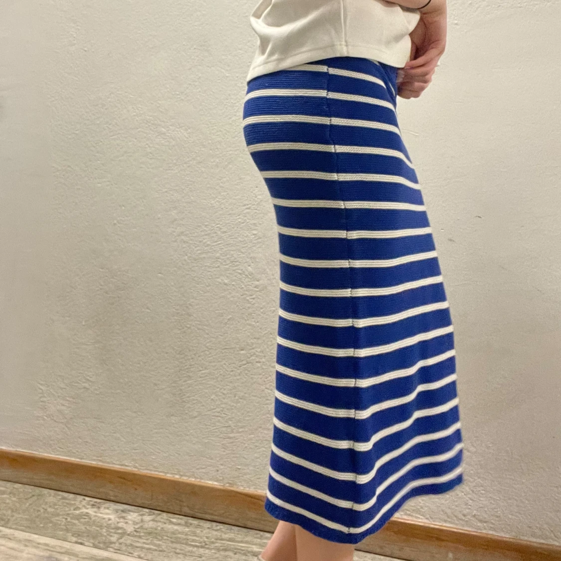 Blå och vit randig kjol - 1