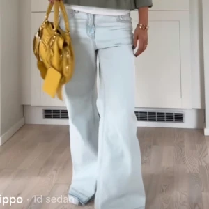 Ljusa jeans med vida ben - Super snygga ljusa jeans från H&M 😇