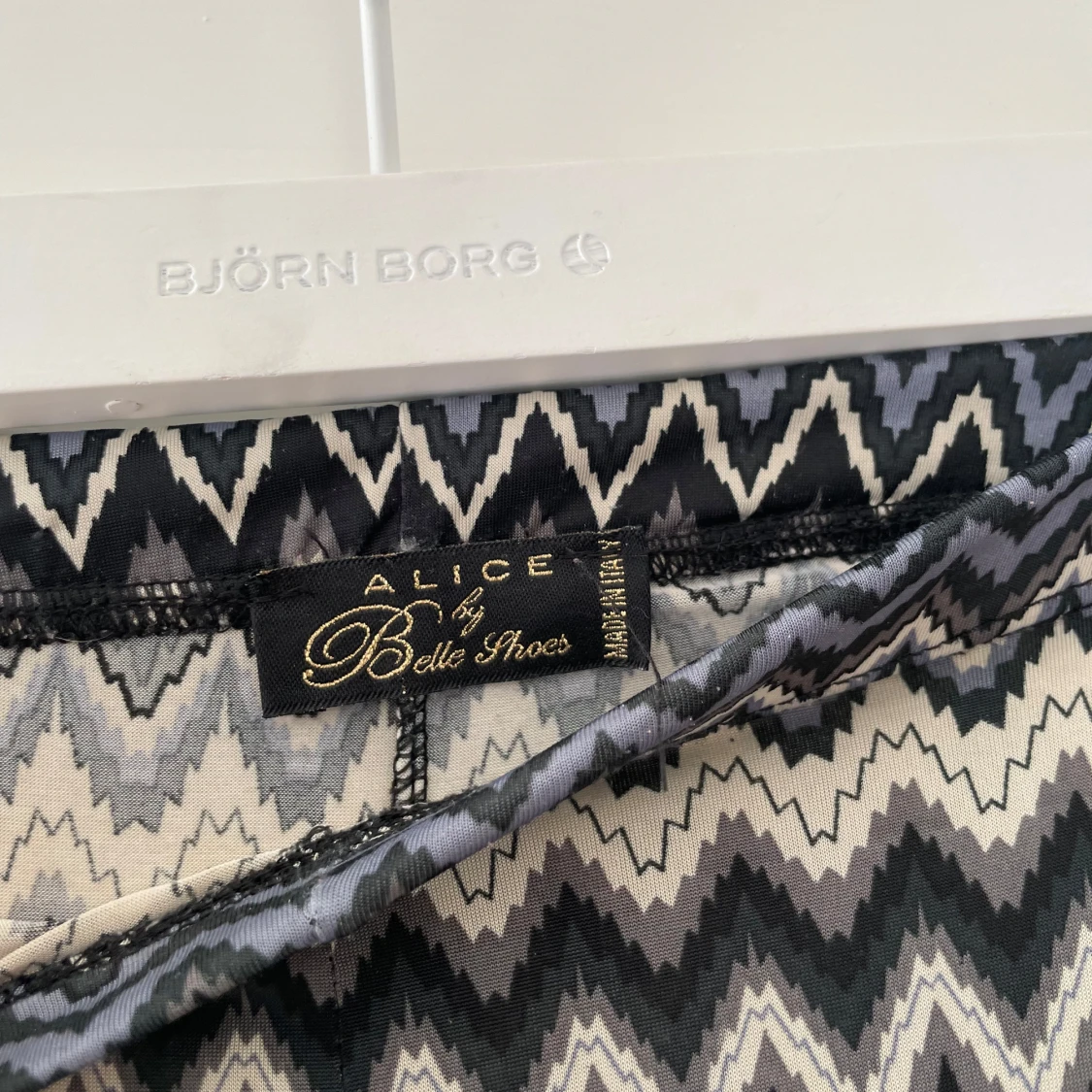 Y2k utsvängda byxor - 1