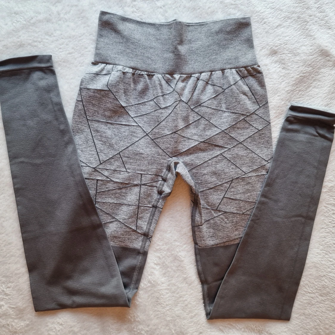 Workout Empire - Grått träningsset med geometriskt mönster - 3