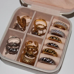 Olika ringar - Ringar från Limberg. Rostfritt stål eller 925 silver. skriv för mer info eller om du vill köpa så fixar jag en ny annons där du kan köpa direkt via plick💕💕 100-200kr 