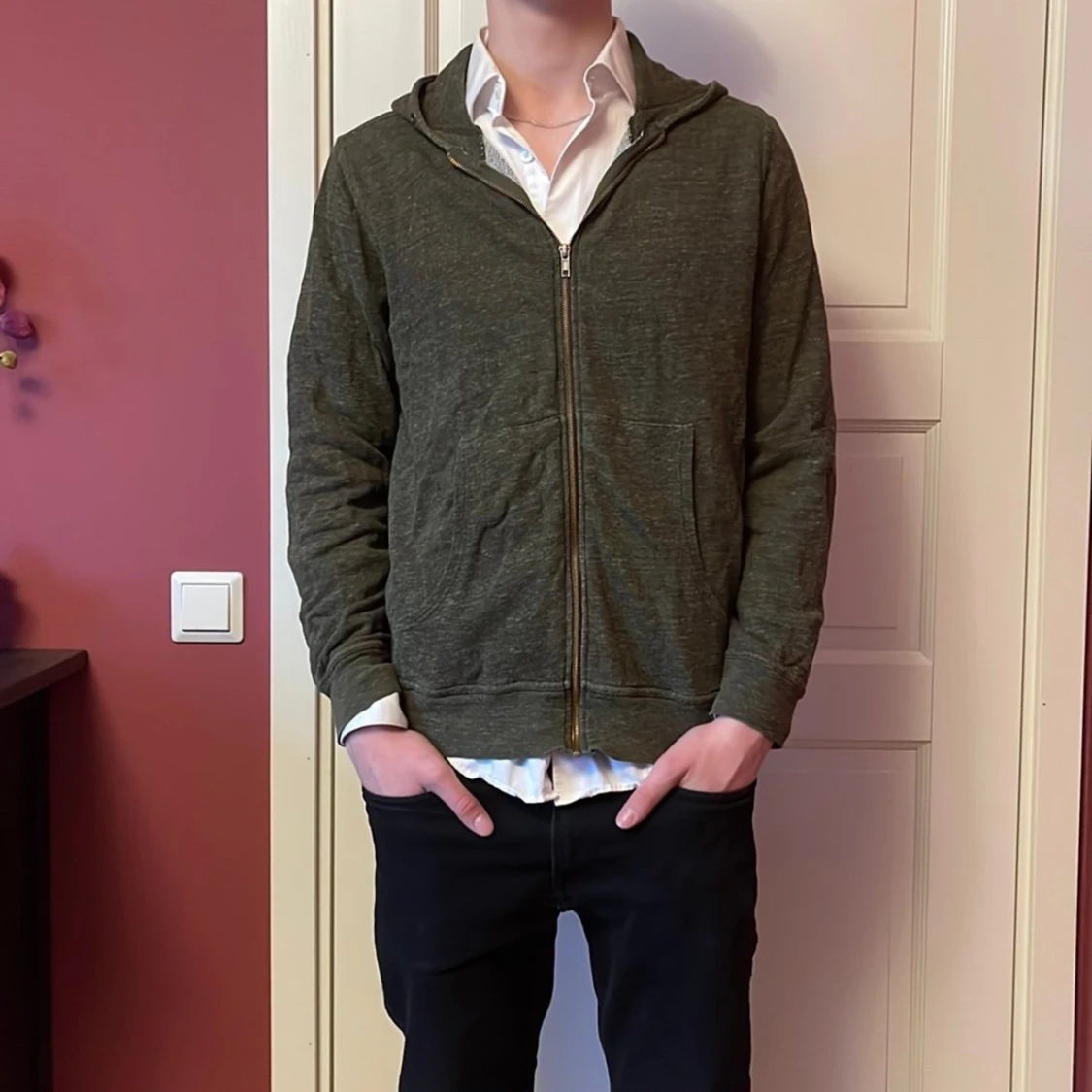 Grön hoodie med dragkedja