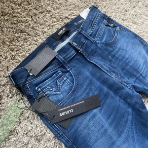 Replay anbass jeans ( MED TAGS )  - Säljer dessa rikigt feta helt nya Replay anbass jeans Hyperflex⭐️Storlek : W31/L34!🙌Hör gärna av er om ni har funderingar!🤝