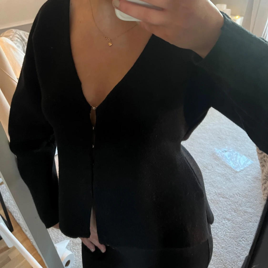 Svart kroppsformad tröja - 2