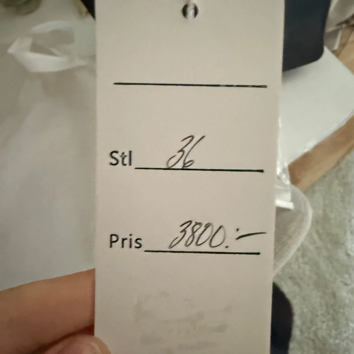 Balklänning Champagnefärgad axelbandslös långklänning - 4