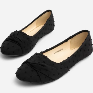 Svarta ballerinaskor från Clou, strl 37 - Svarta ballerinaskor från Clou i storlek 37🥰 använda en gång 💓