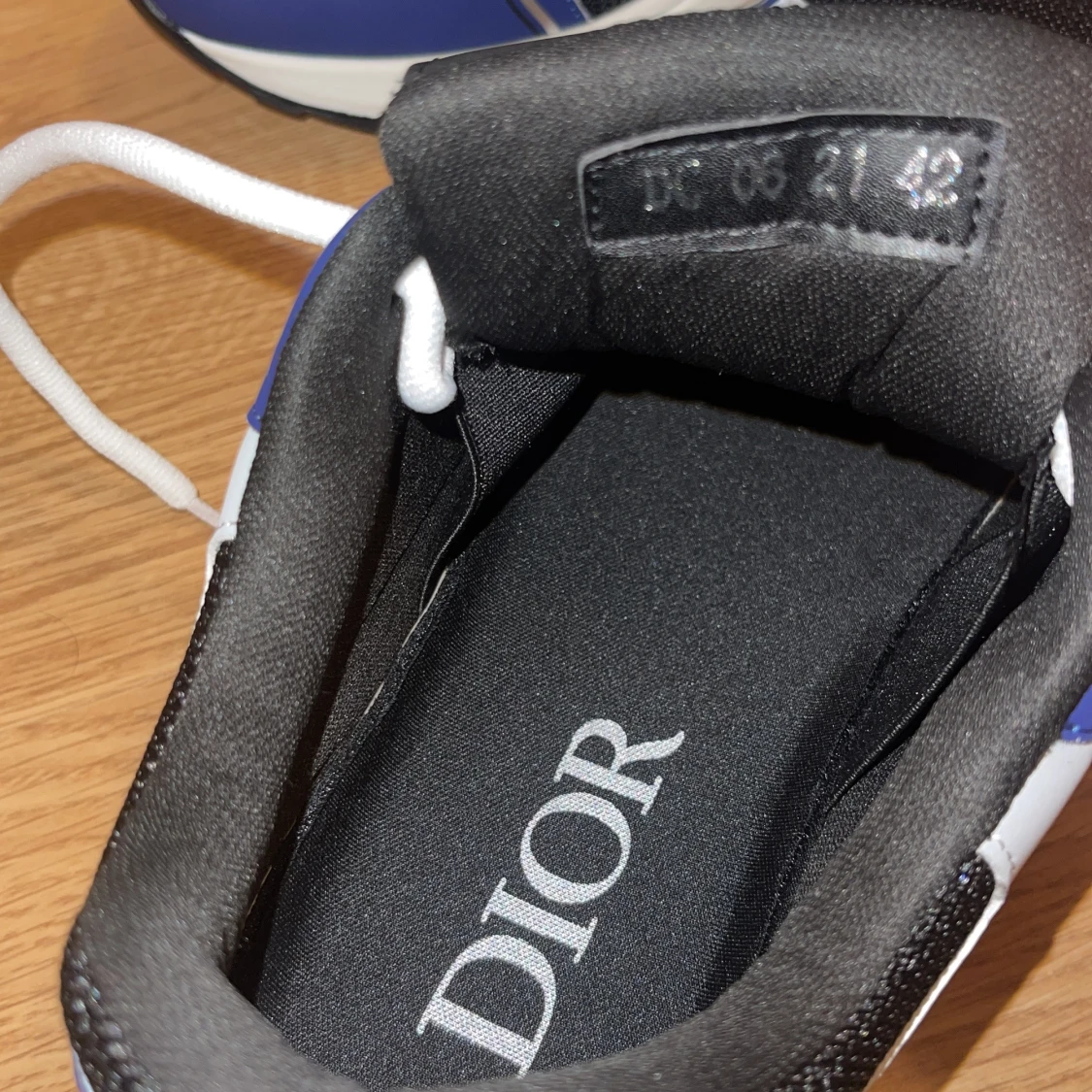 Dior B30 sneakers blå och svart. - 3