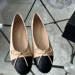 Chanel Ballerina - Nya och oanvända! Dustbag och box ingår