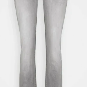 Ltb jeans - Ett par ltb jeans som är i storlek 28x34 de passar bra på mig som är 170cm  säljer billigt pris då jag köpt dem på rea