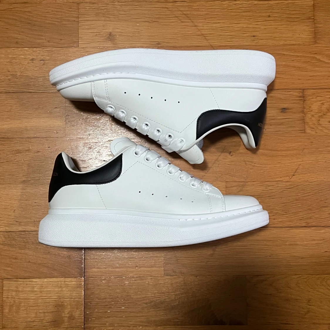 Alexander McQueen vita sneakers - 1