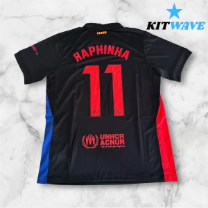 FC Barcelona x Travis Scott 24/25 Raphinha 11 - FC Barcelona x Travis Scott 24/25 bortaställ. Raphinha 11. Storlek: M.