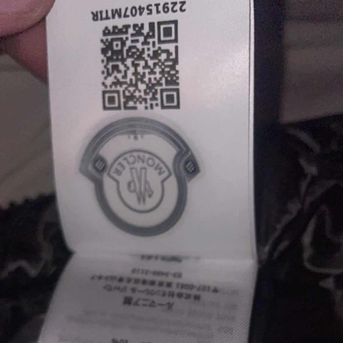 Svart pufferjacka från Moncler - 3