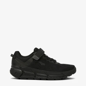 Svarta sneakers från Bagheera - Säljer ett par helsvarta sneakers från Bagheera i andningsbar mesh med snörning och kardborreband. Skorna har en robust, mönstrad sula och rund tå. Perfekta för träning eller vardagsbruk.              Bagheera sneakers storlek 38 helt ny, är endast provad inomhus. Köpta i början av februari men kunde inte returnera tillbaka den då returpolicyn hade gått över.  Nypris 700 kr. Säljes för 500 kr.  Finns i västerås