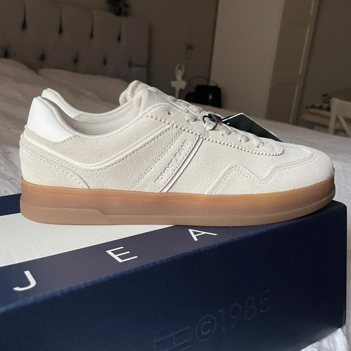 The greenwich beiga suede sneakers - Tommy Hilfiger