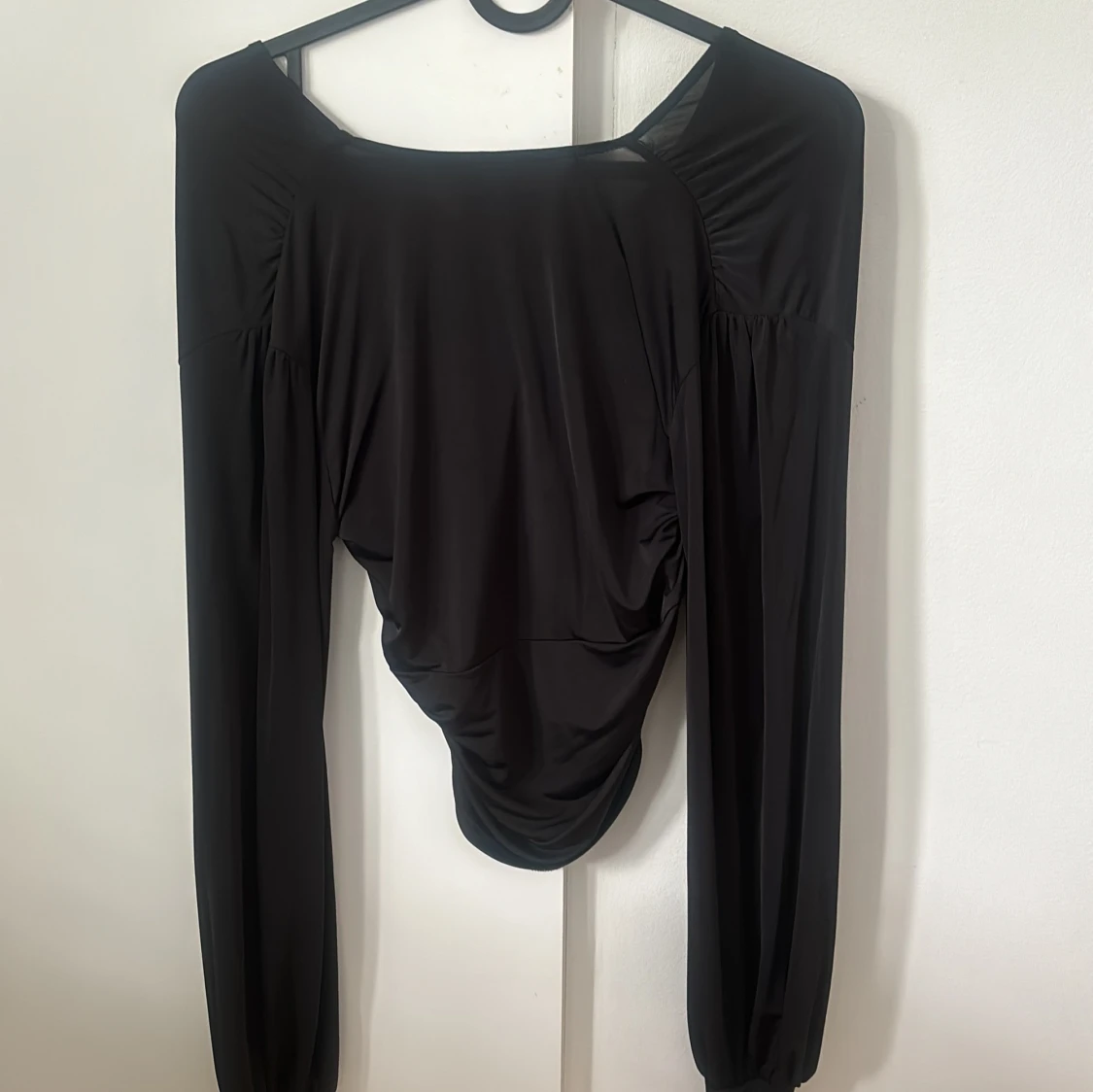 Svart långärmad topp från Nelly - 1