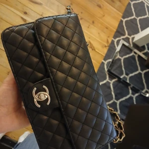 Svart väska - Jättefin ny svart väska