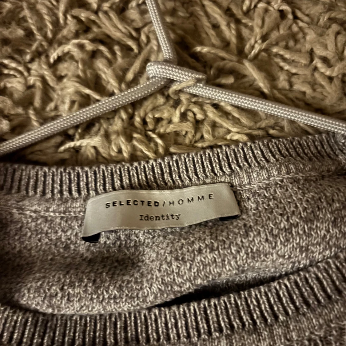 Grå stickad tröja från Selected Homme - 2