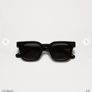 Chimi 04 Black - Helt märkfria solglasögon från Chimi. Vid intresse skriv så skickar jag bild. Köpta för 1400. Säljer då jag köpt en annan färg❤️