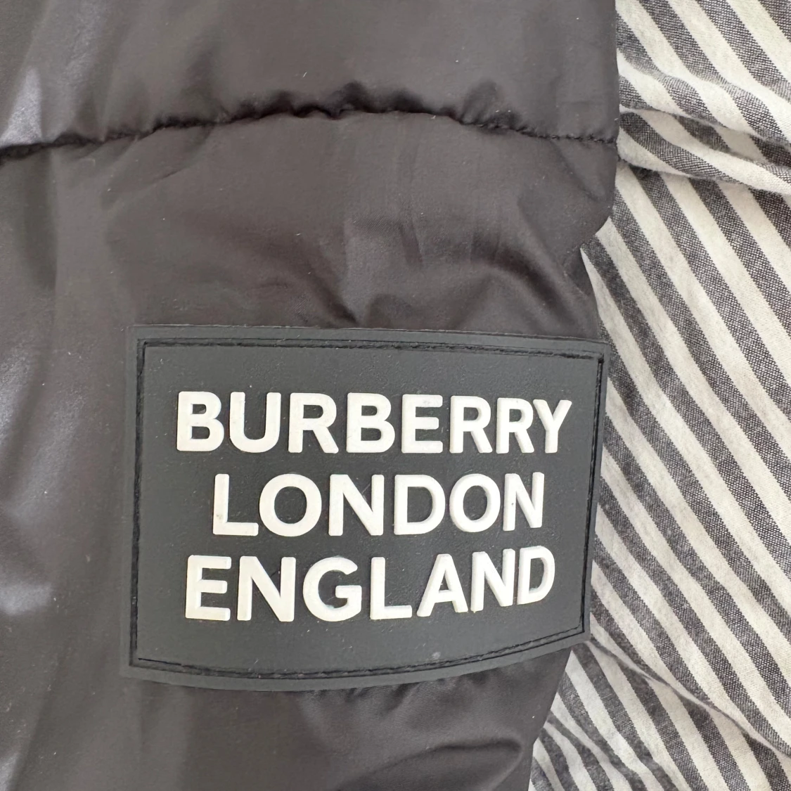 Svart dunväst från Burberry - 2