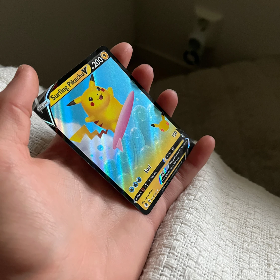 Surfing Pikachu V Pokémonkort - 2