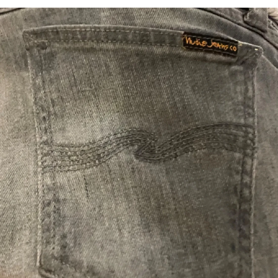 Grå jeans från Nudie Jeans - 2