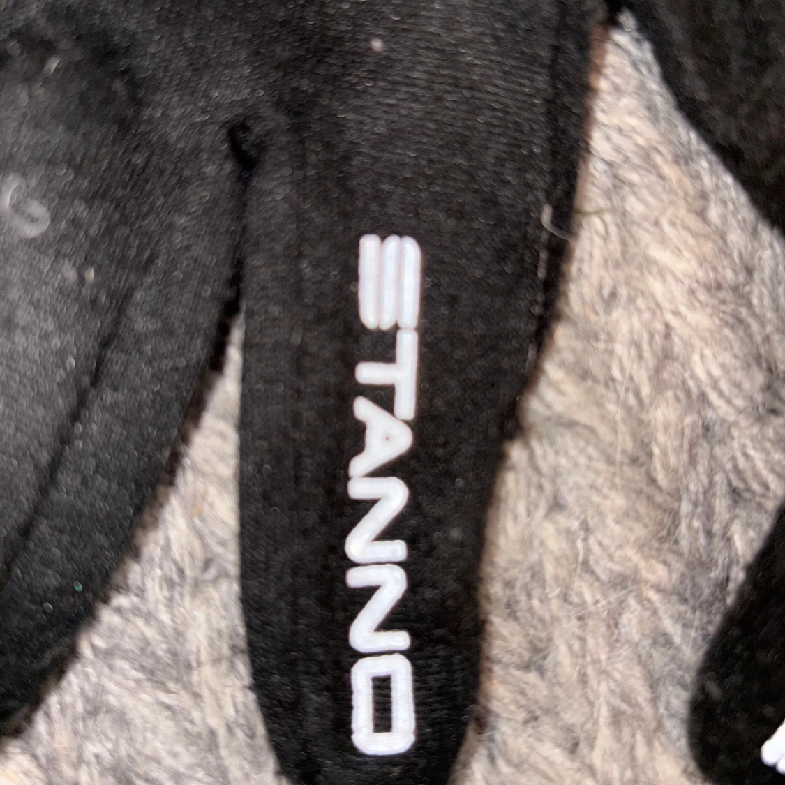 Svarta träningshandskar från Stanno - 1