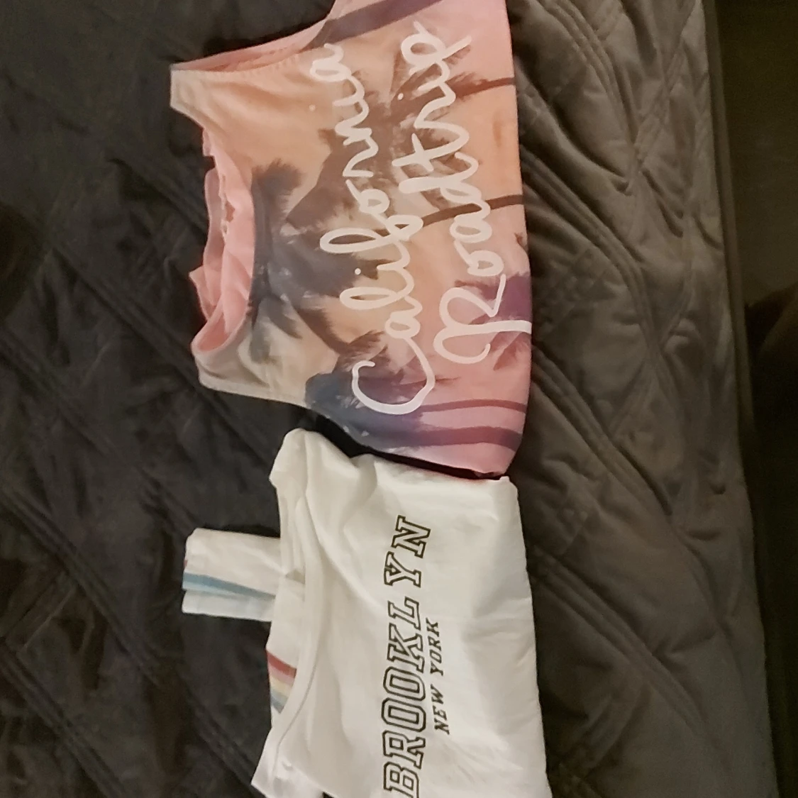 Grå och vit fluffig pälsväst från H&M - 3