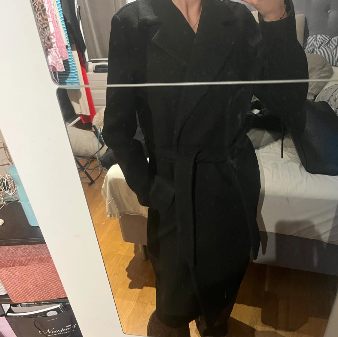 Svart kappa med bälte - 1