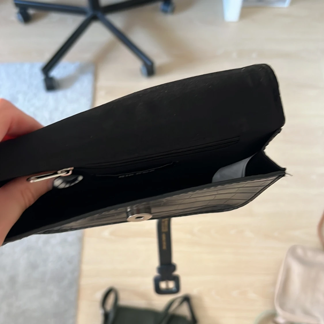 Svart croco väska från BIKBOK - 3