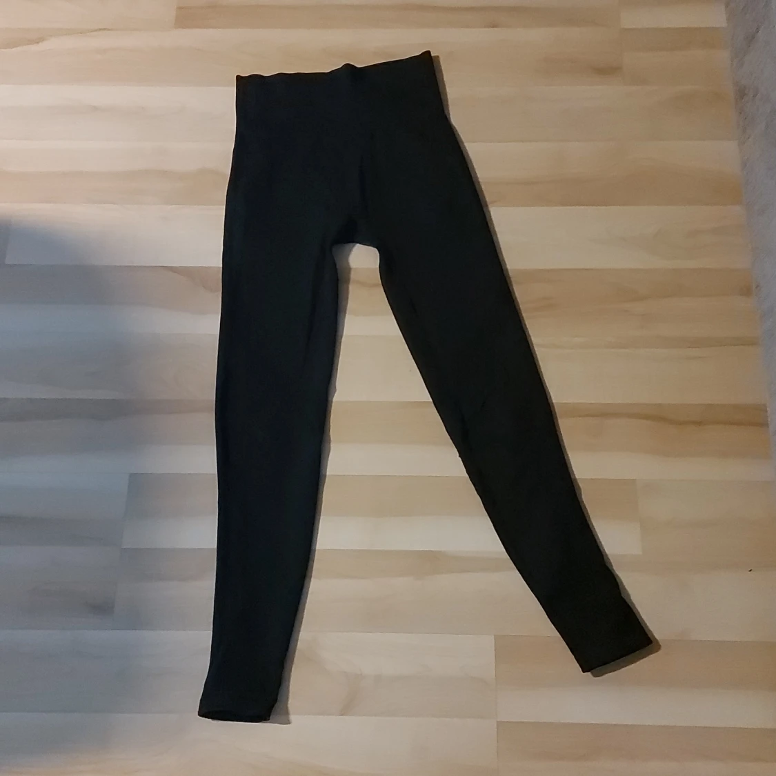 Svarta leggings från H&M Sport XS