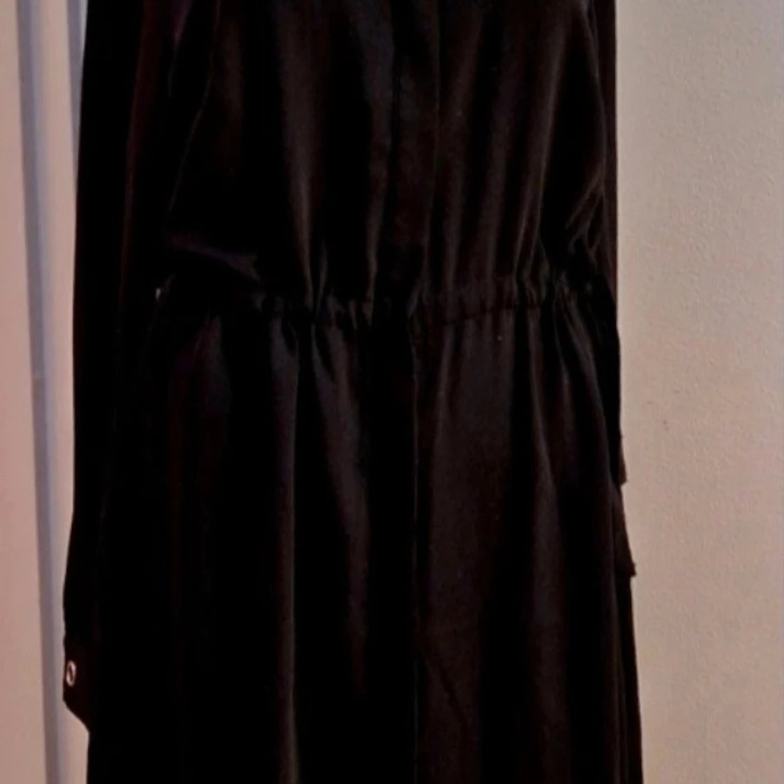 Svart långärmad skjortklänning från H&M