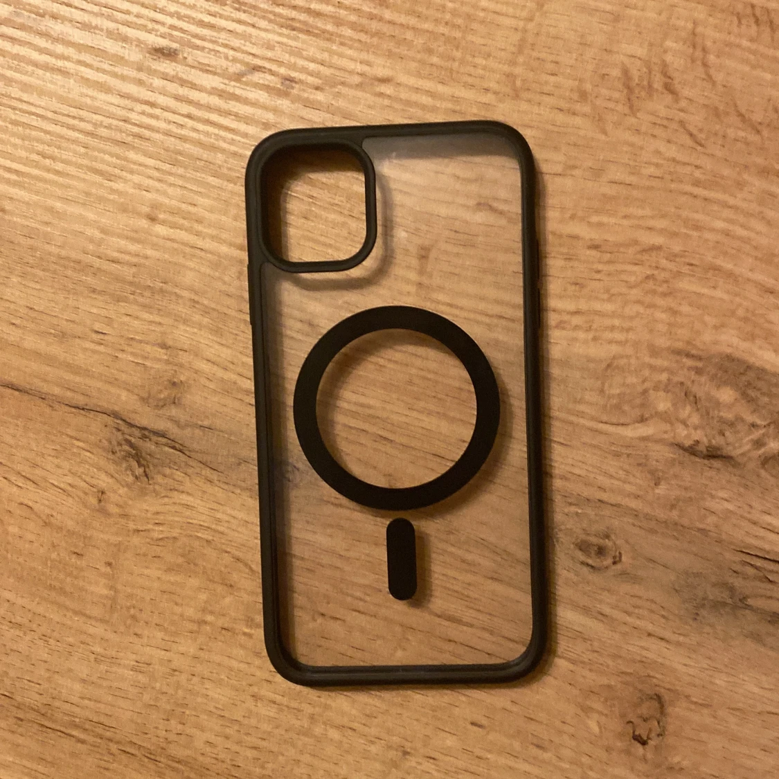 Transparent mobilskal med svart kant - 1