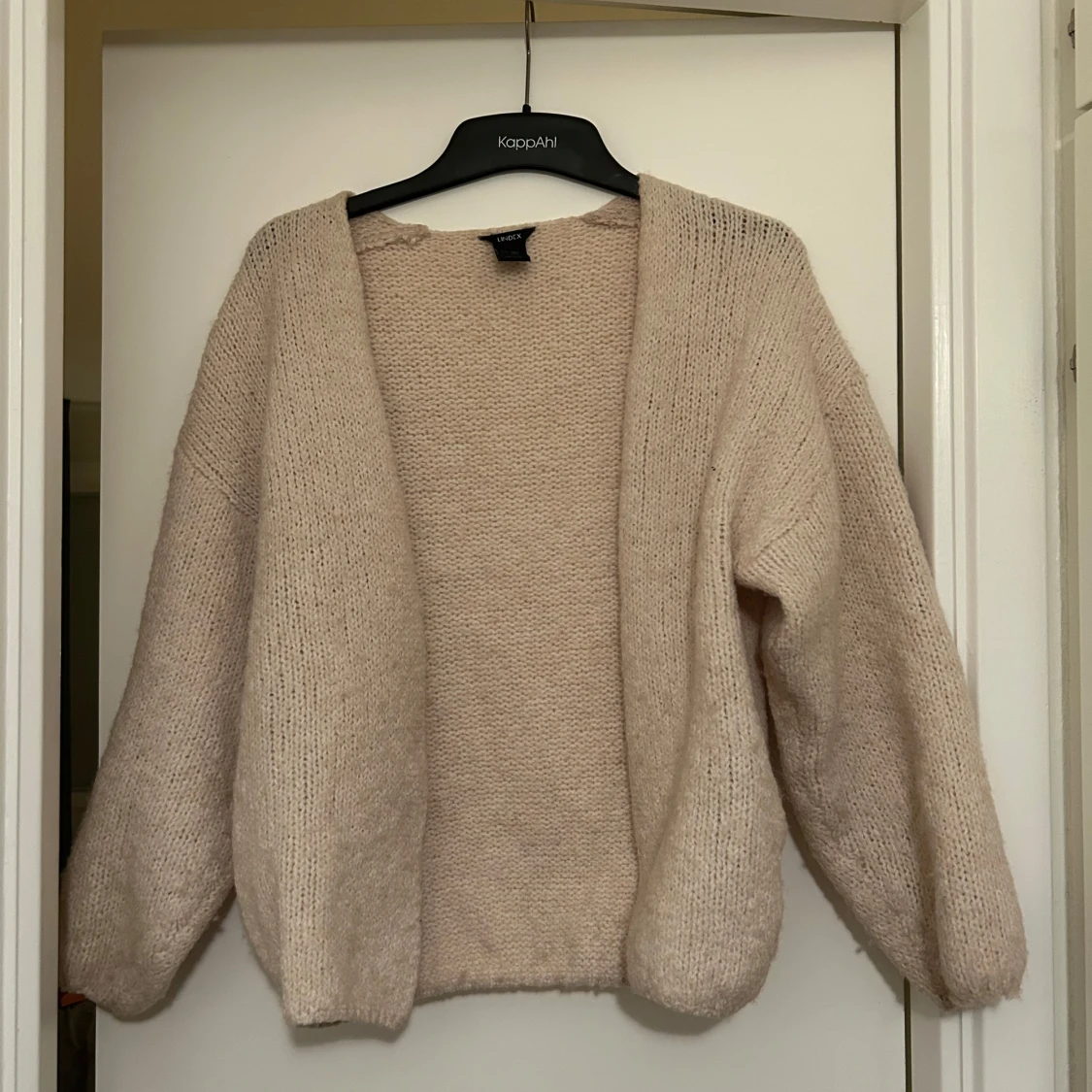 Beige kofta från Lindex - 1