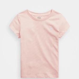 Ralph Lauren t-shirt - Intressekoll på en söt rosa t-shirt från Ralph lauren, köpte den  på kids brand store. I storlek 12-14 i barn, men passar som mig som brukar ha Xs. Endast testad❣️