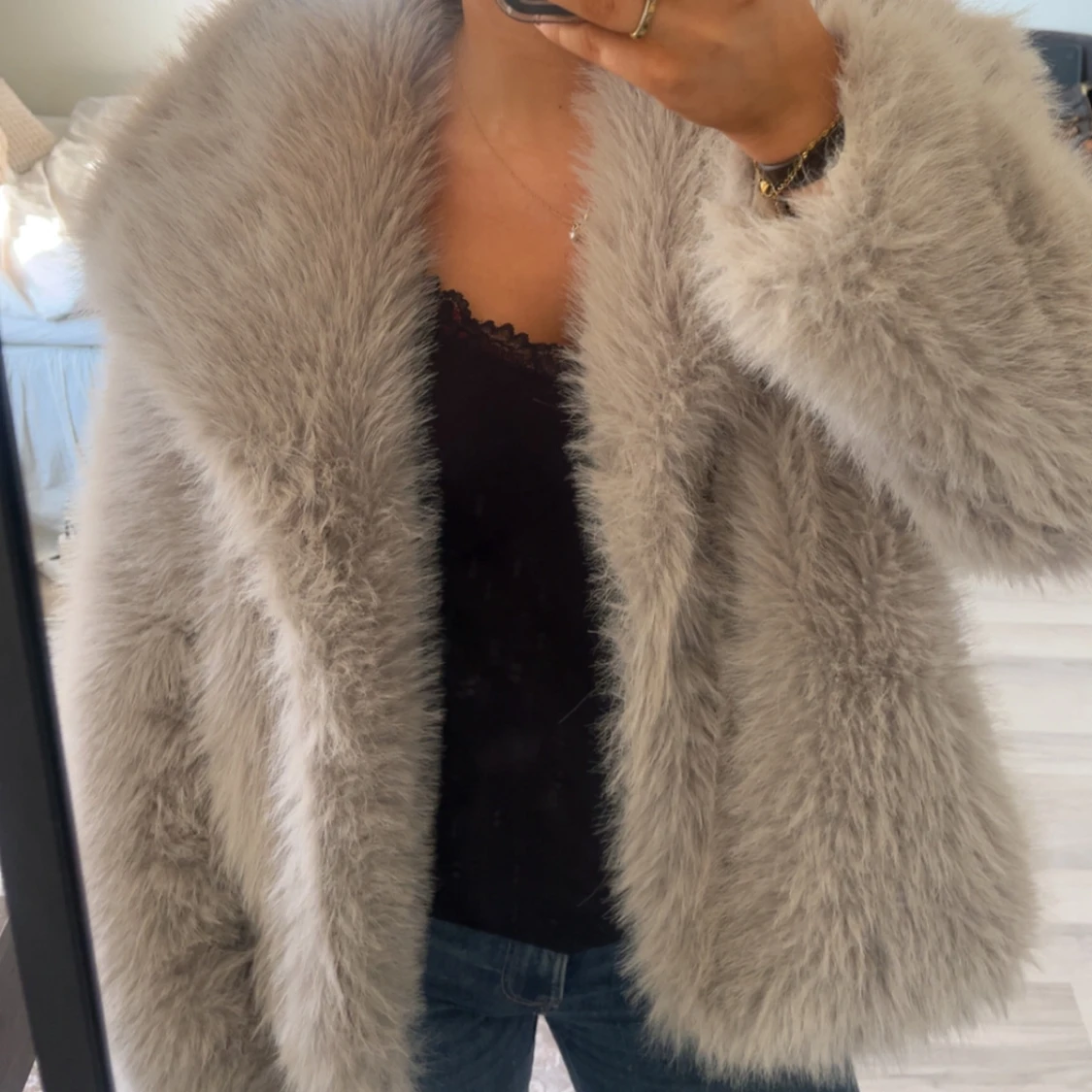 Beige pälsjacka - 1