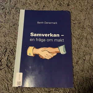 Samverkan – en fråga om makt - Boken 'Samverkan – en fråga om makt' av Berth Danermark utforskar maktens roll i samverkan och utbildning inom samhället. Den tar upp frågor om hur makt påverkar samarbete och vilka utmaningar som finns.
