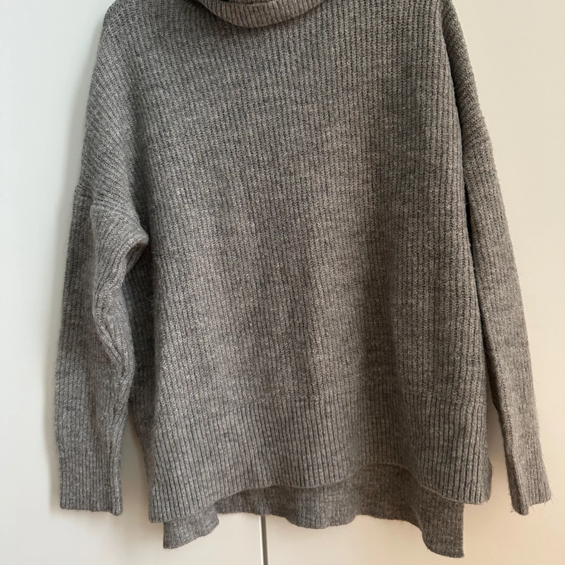 Stickad polotröja - 1