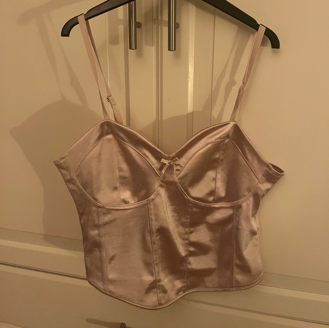 Rosa satin korsett - 1