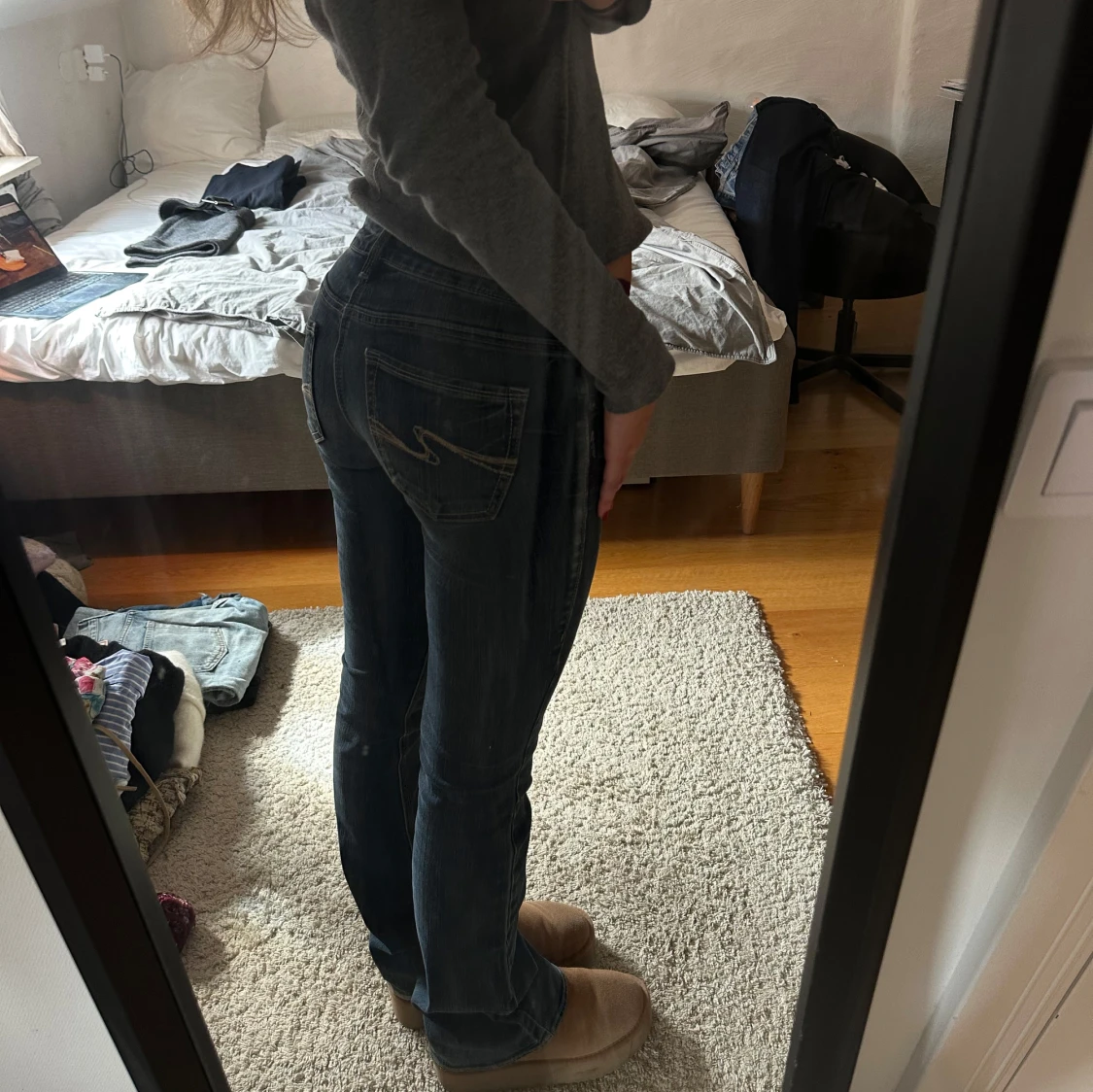 Mörkblå bootcut jeans - 2
