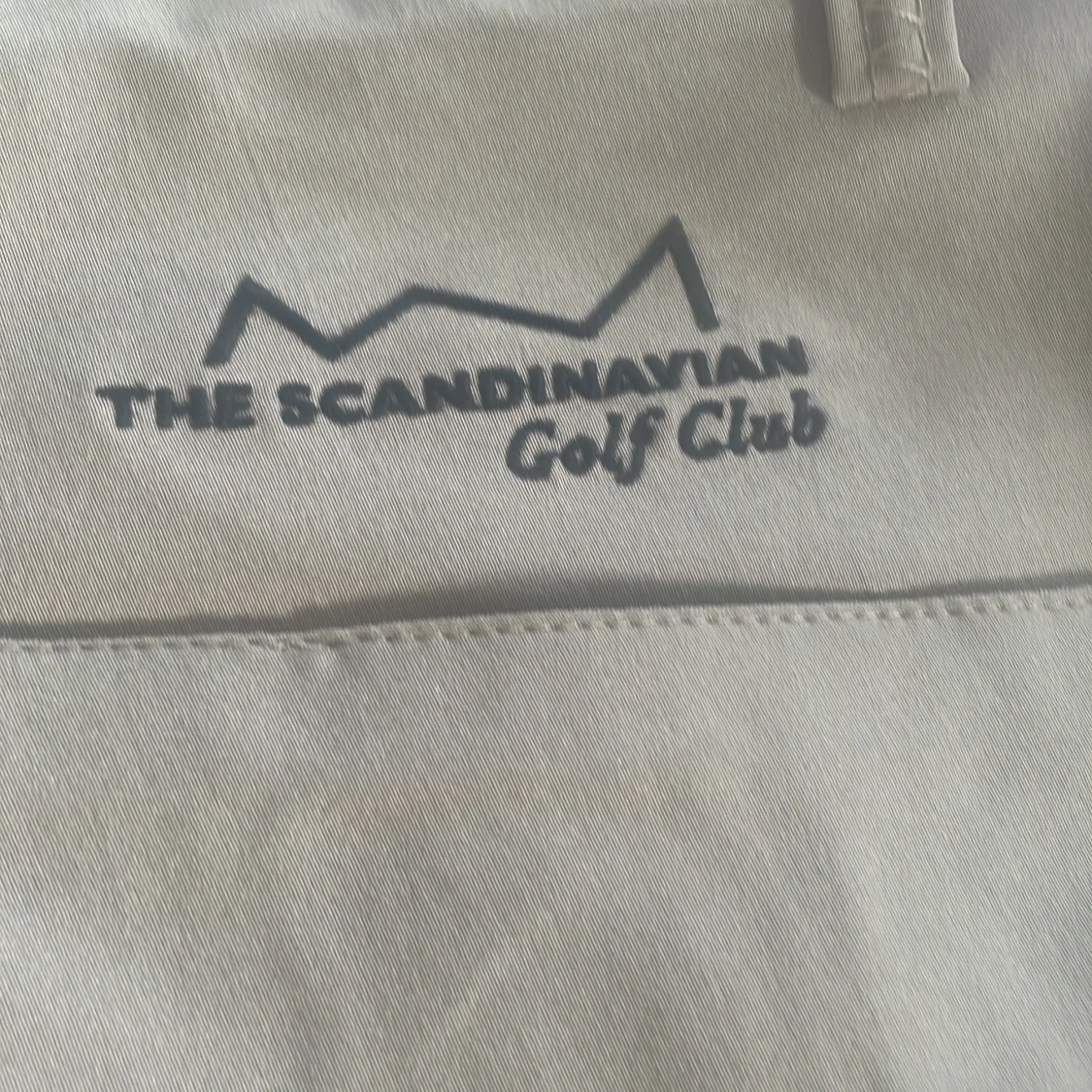 Beige golfshorts från Galvin Green - 2