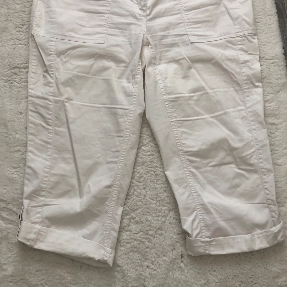 Vita byxor från Cecil med dragkedjedetalj - 4